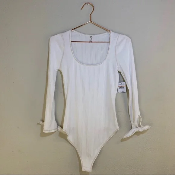 Free People Bundle of 3-SIZE SMALL - Picture 3 of 10